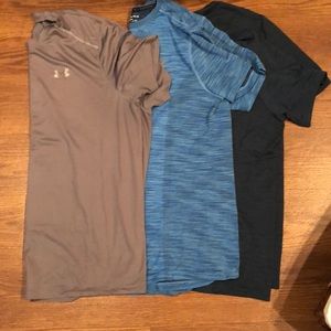 3 Men’s short sleeve Under Armour shirts size XL